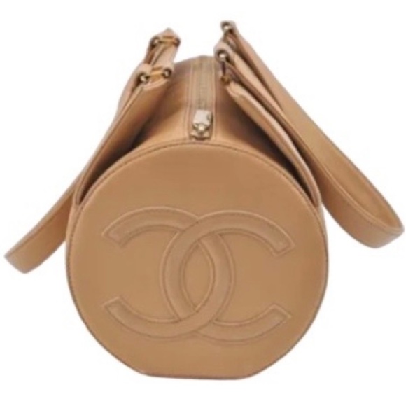 🔥🔥 $2000 CHANEL Chocolate Bar CC Logo Shoulder Hand Bag Beige - Picture 2 of 12
